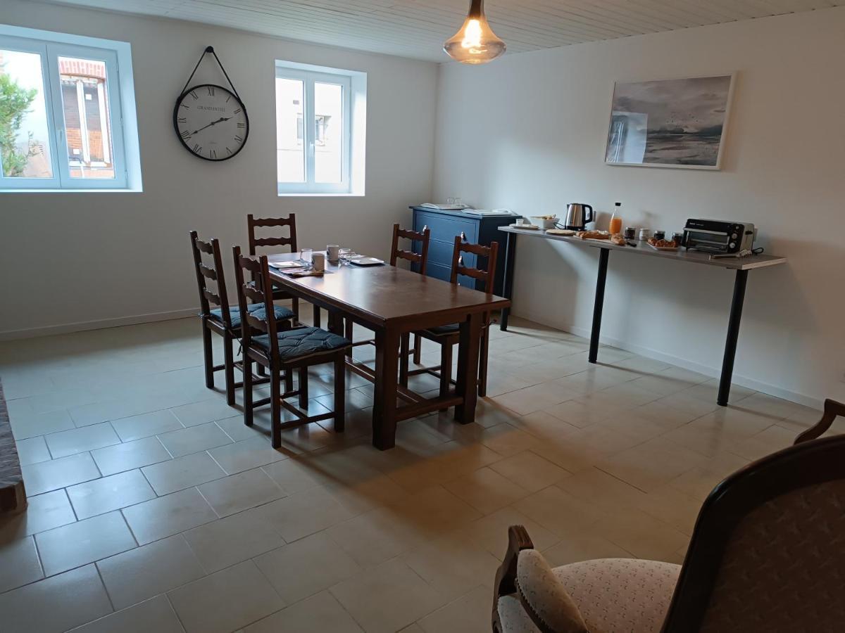 A L'Ombre Des Bois, Chambre Double Vue Jardin Neung-sur-Beuvron Esterno foto